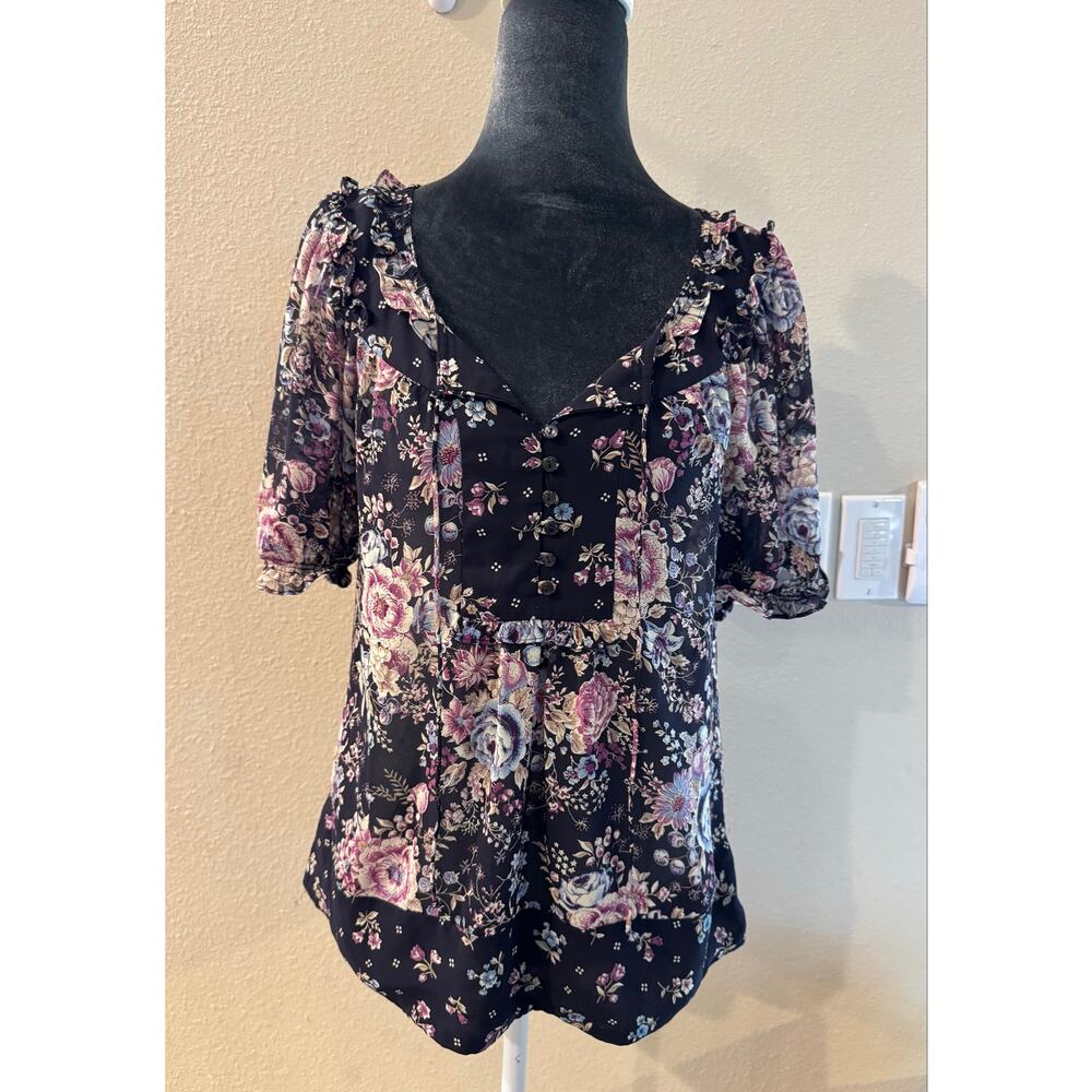 LOFT Floral Semi-Sheer Blouse XS Black Purple Flutter Sleeve Ruffle Neck EUC